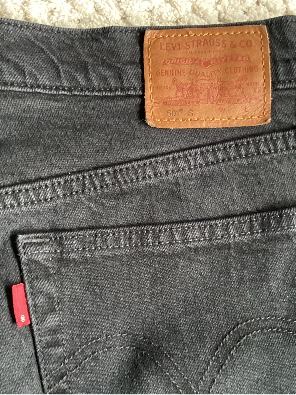 Levi's Black Denim 501 s button tab jeans. - Picture 4 of 6